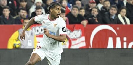 Sunderland e Bournemouth preparam uma ofensiva por Badé